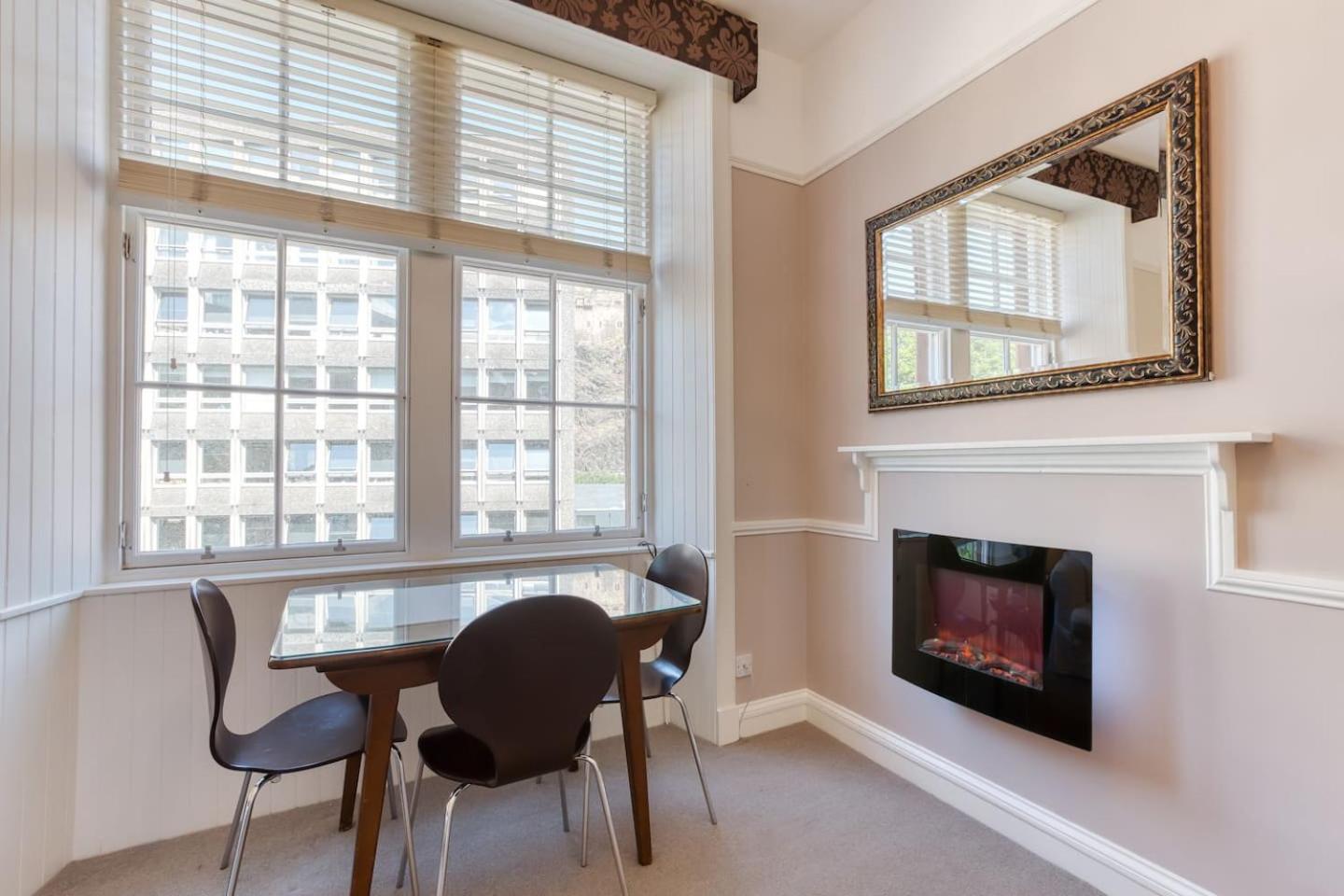 West Port - 2Br In The Heart Of The Old Town Just Off The Grassmarket EDI Eksteriør billede