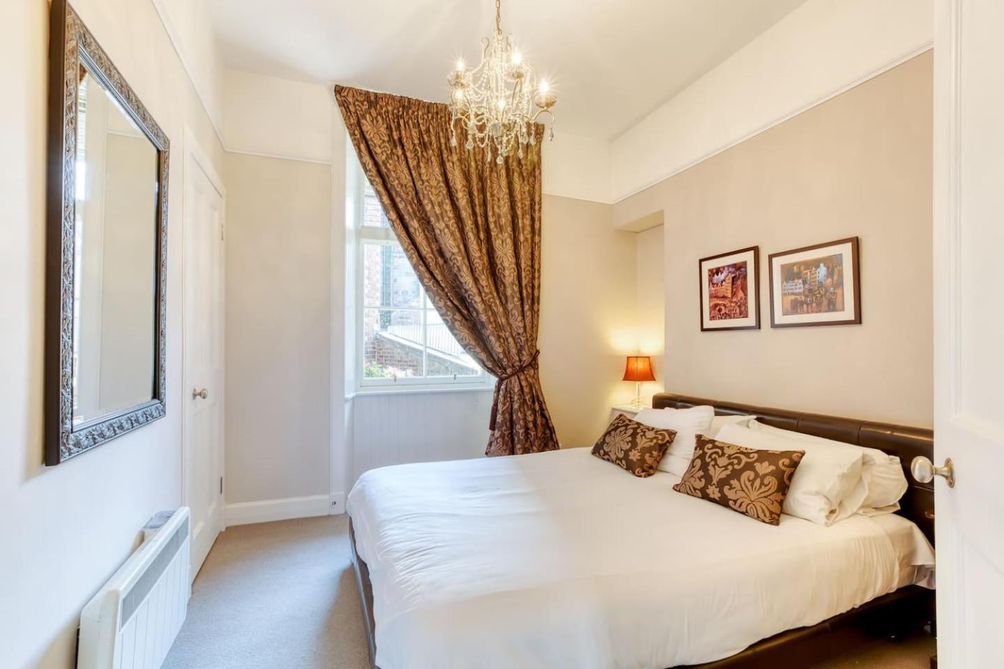 West Port - 2Br In The Heart Of The Old Town Just Off The Grassmarket EDI Eksteriør billede