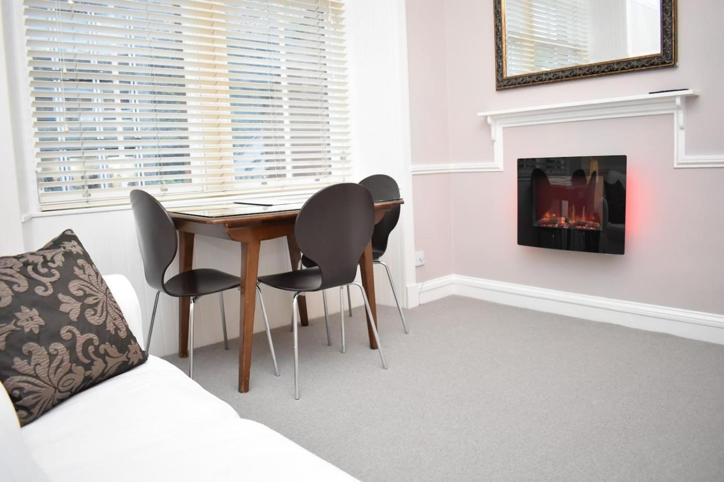West Port - 2Br In The Heart Of The Old Town Just Off The Grassmarket EDI Eksteriør billede